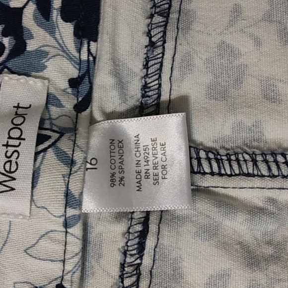 Dressbarn Floral Skirt - Picture 3 of 3